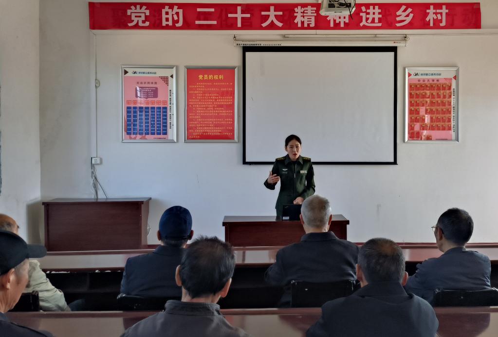 新時代聚力鑄魂育人的“播火者”——記陸軍工程大學(xué)“星火”理論宣講服務(wù)政治教員群體