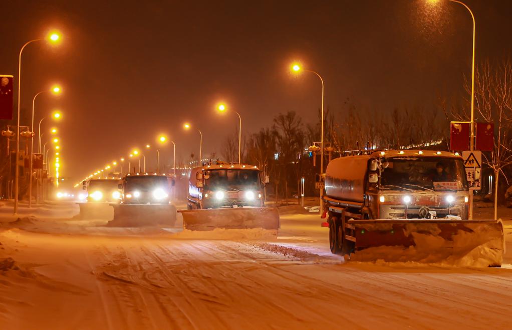 膠州半島出現(xiàn)降溫降雪天氣