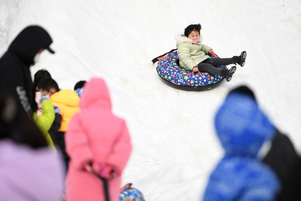 冰雪嘉年華 盡享冬日時(shí)光