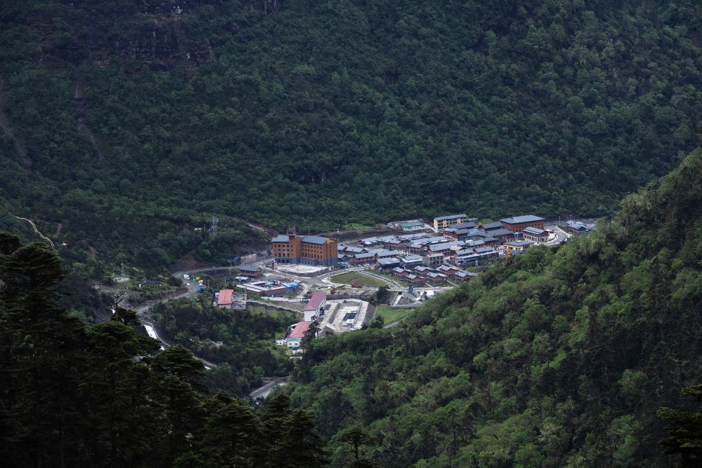 國(guó)道之行 從雪山奔向大海丨今日玉麥,，如您所愿！