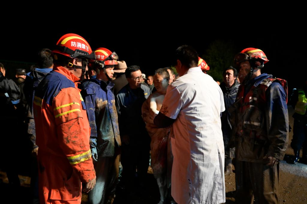 甘肅甘南強降雨導致泥石流災害 已致2人死亡2人失聯(lián)