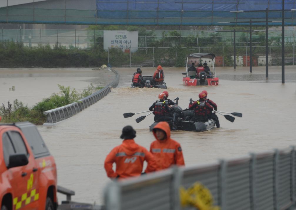 韓國(guó)連日強(qiáng)降雨已造成24人死亡